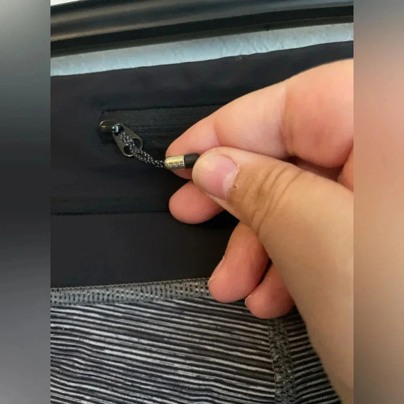 Lululemon run inspire crop black and gray size 4 - Picture 5 of 10